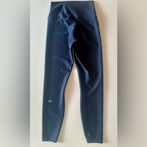Alo 7/8 High-Waist Airlift Legging - True Navy - Small